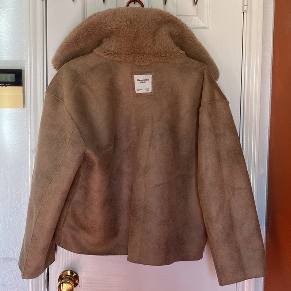 Abercrombie & Fitch Tan Teddy Jacket Size M - Picture 7 of 9